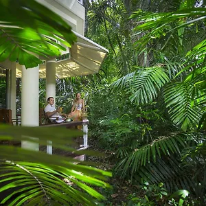 4* Resort Island